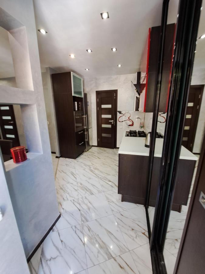 Львівські Апартаменти Extérieur photo